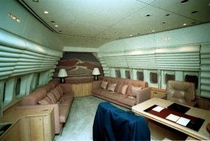presidents_private_cabin_aboard_air_force_one