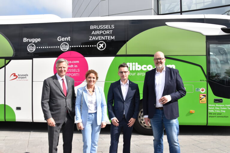 Groepsfoto_Flibco_BrusselsAirport