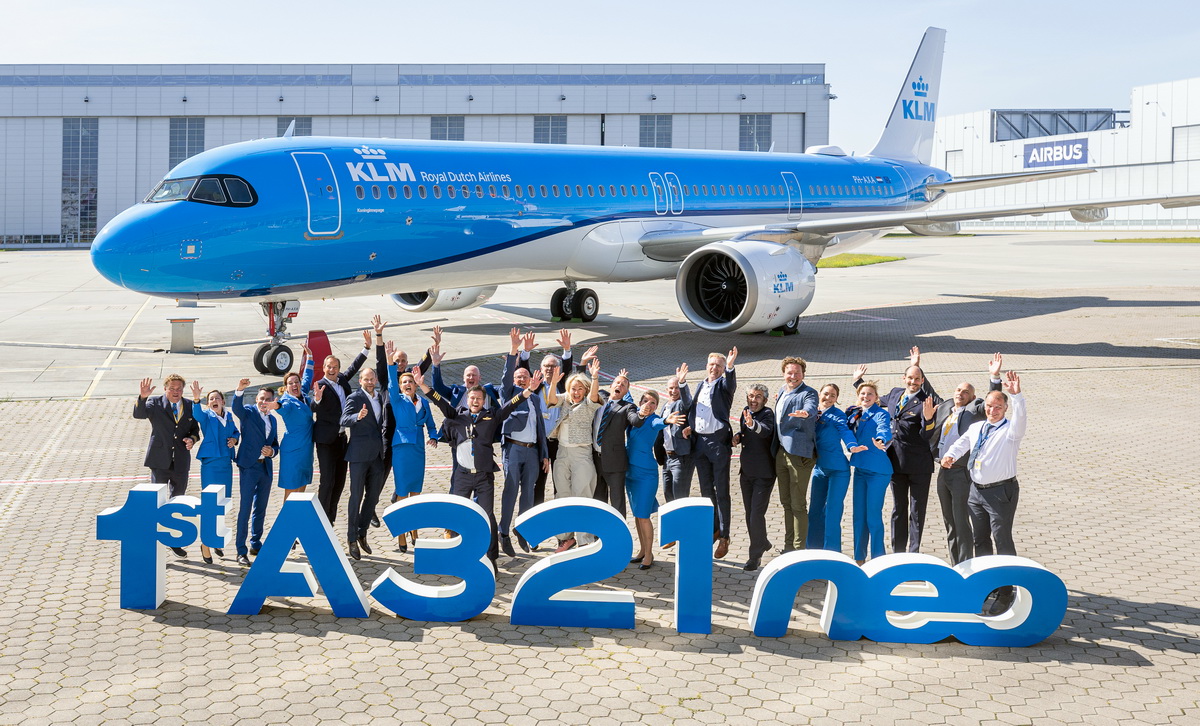 KLM a preluat astăzi de la Airbus prima aeronavă de tipul Airbus A321neo