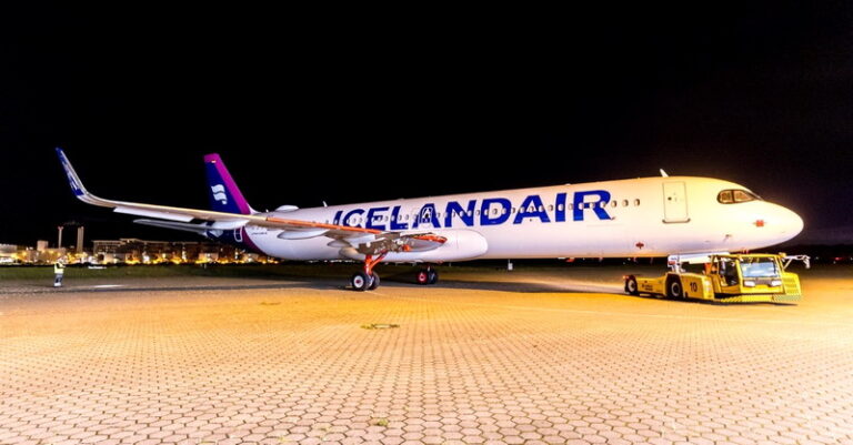 Icelandair: Prima aeronavă A321 a companiei a ieșit de la vopsit