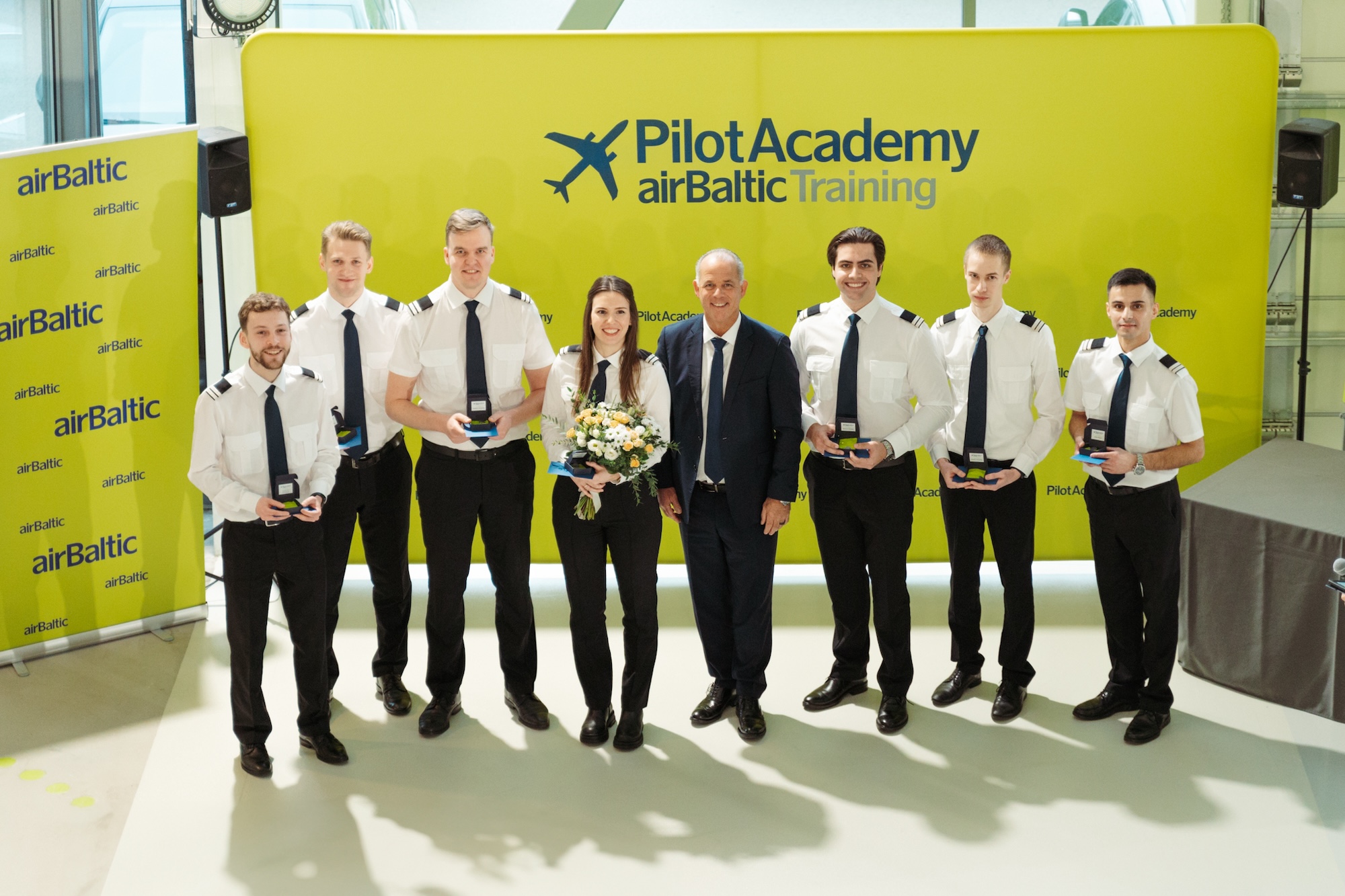 2025_01_15_airBaltic_Pilot_Academy_Graduation_3