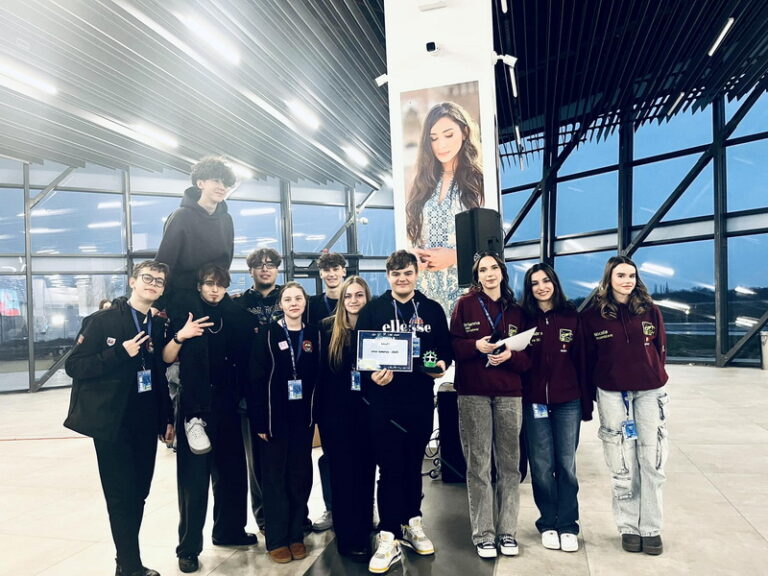 Câștigătorii competiției de robotică SKYTECH FEST 2025 de pe Aeroportul Internațional Timișoara