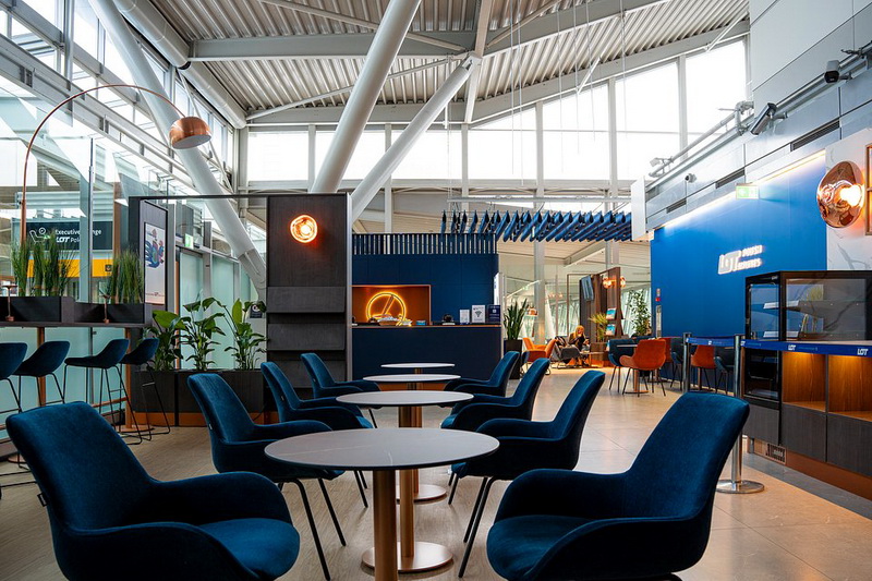 LOT Polish Airlines redeschide Lounge din Varșovia