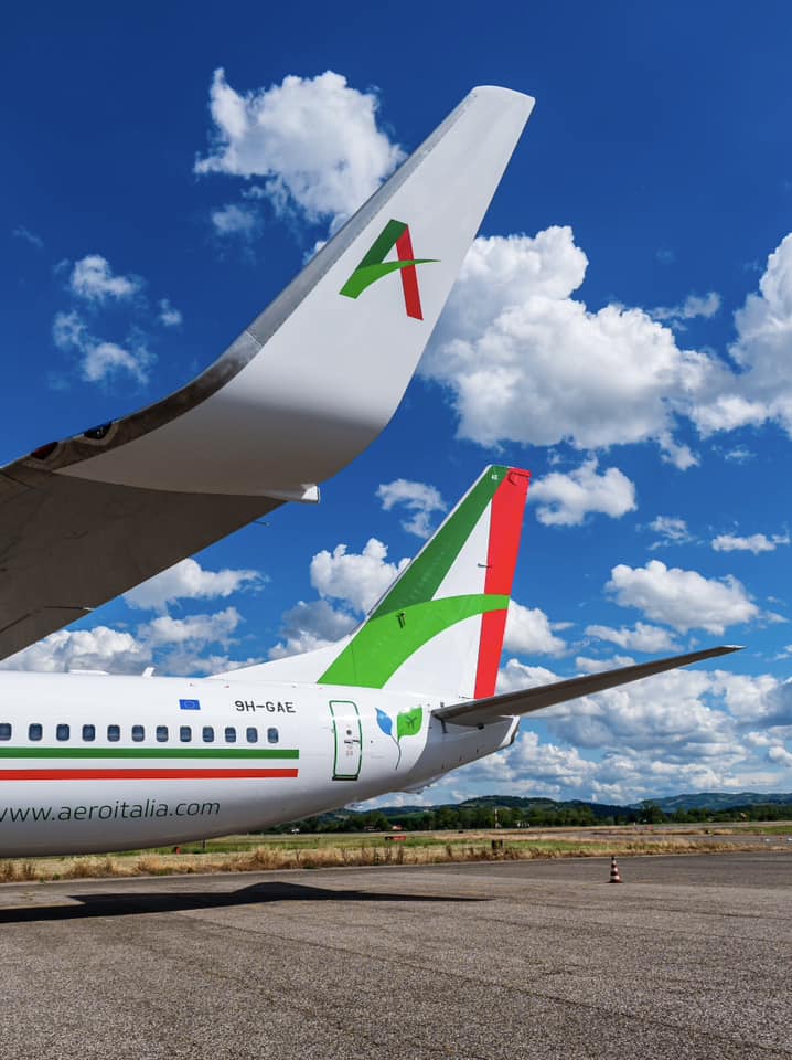 Aeroitalia continuă zborurile spre sud estul Siliciei