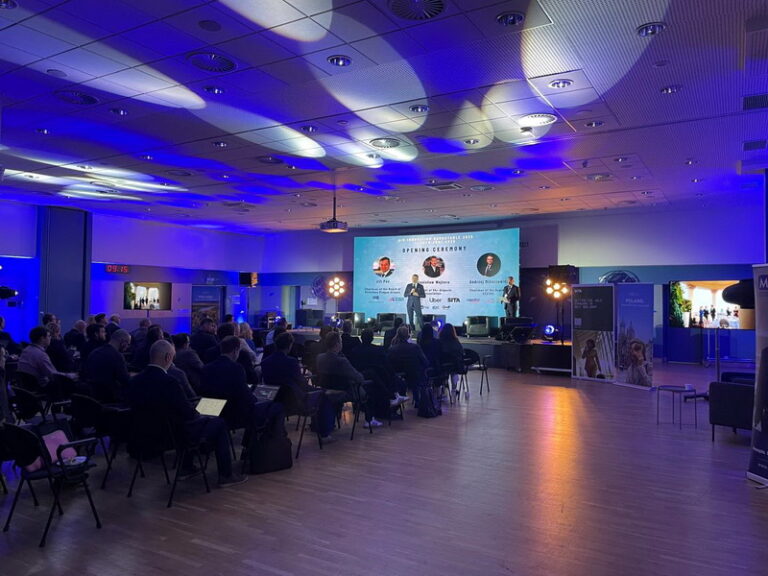 O bilă albă pentru directorul general al Aeroportului Internațional Satu Mare