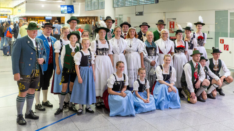 Wiesn-Auftakt am Flughafen Muenchen