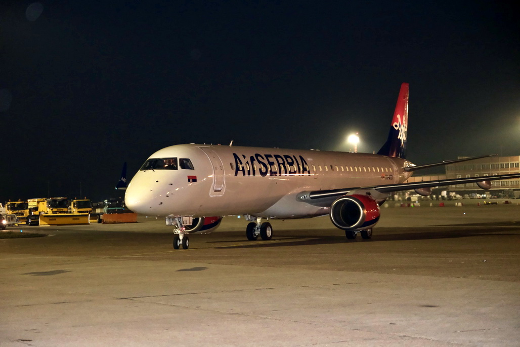 Un nou Embraer va intra in serviciul operational al Air Serbia