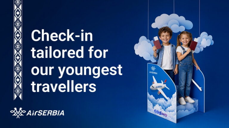 Air Serbia: ,,Zâmbete largi pentru micii pasageri”