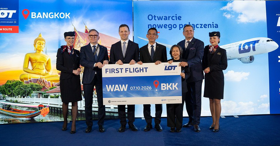 LOT Polish Airlines reia zborurile către o destinație din Asia
